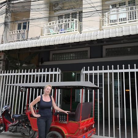 Dutch Hosted B&B, Abc Phnom Penh Ngoại thất bức ảnh