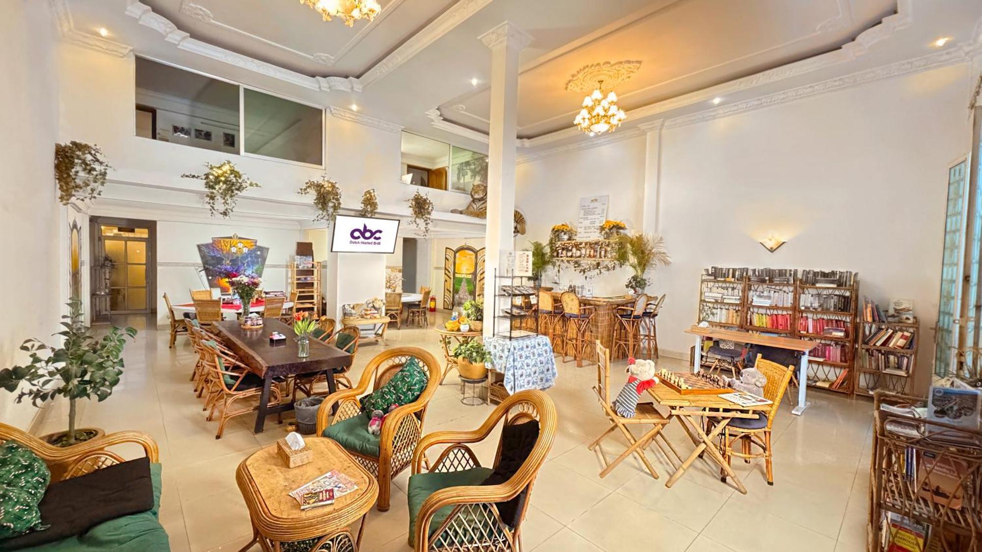 Dutch Hosted B&B, Abc Phnom Penh Ngoại thất bức ảnh